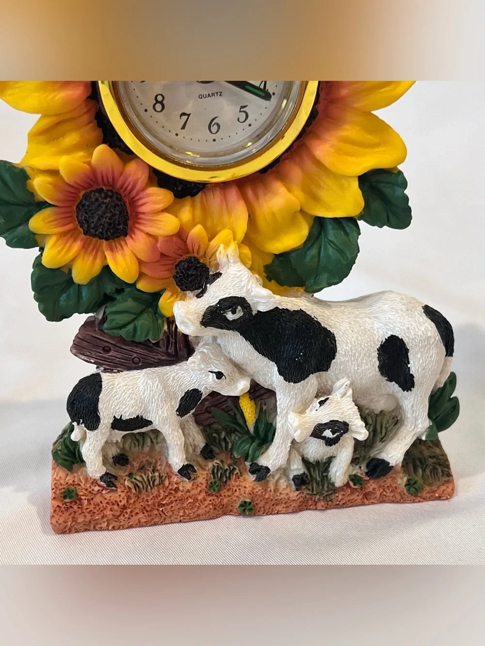 Sunflower Cow Resin Shelf Clock AS-IS
